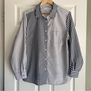 Foxcroft Cotton Black and White Mixed Patterned Button Down Shirt